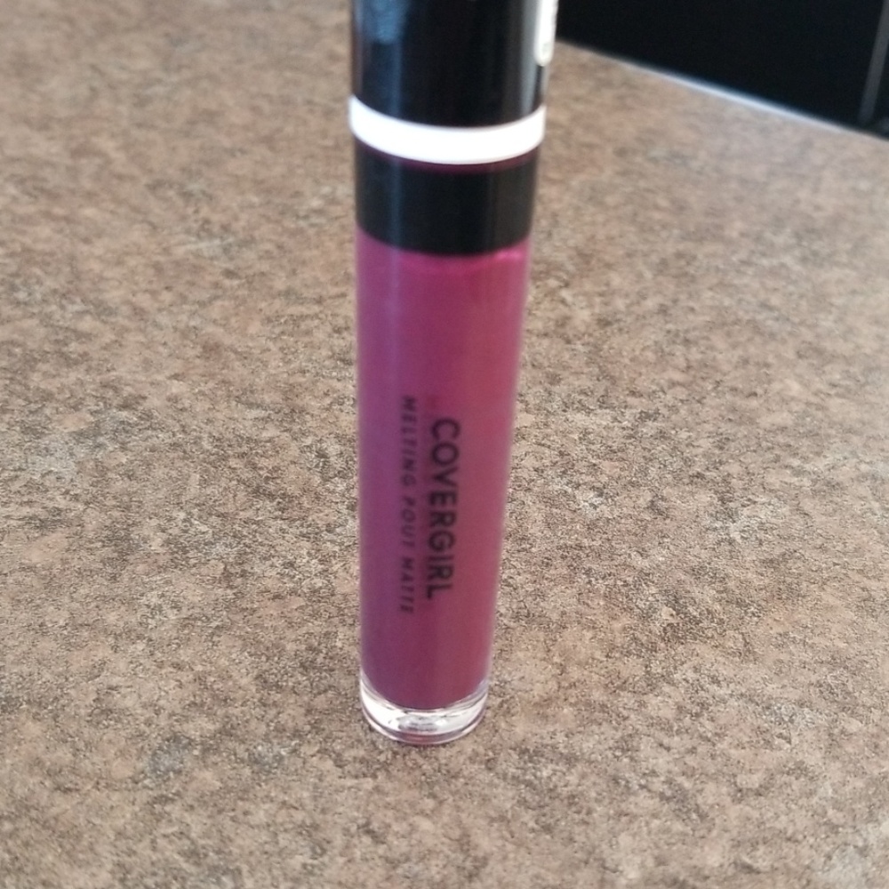 Covergirl melting pout matte lips